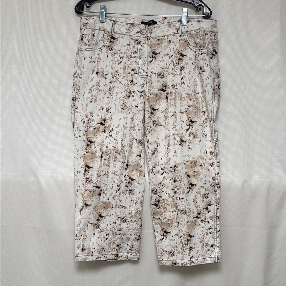 Yest ladies Floral Print capris